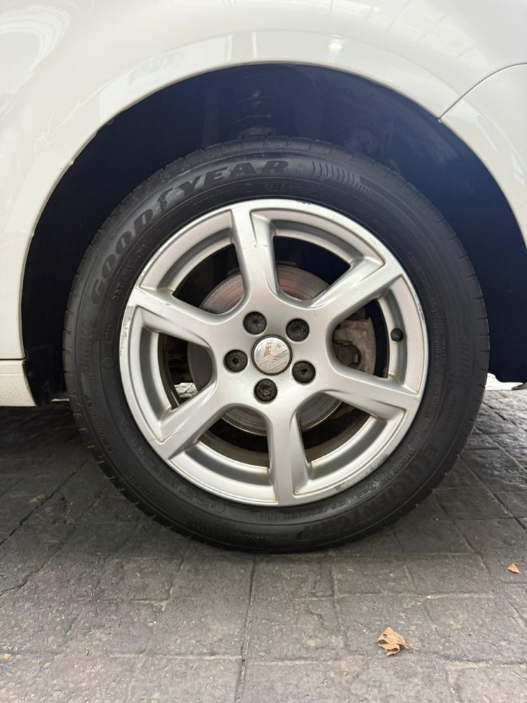 Volkswagen Fox Confortline pack — foto 12